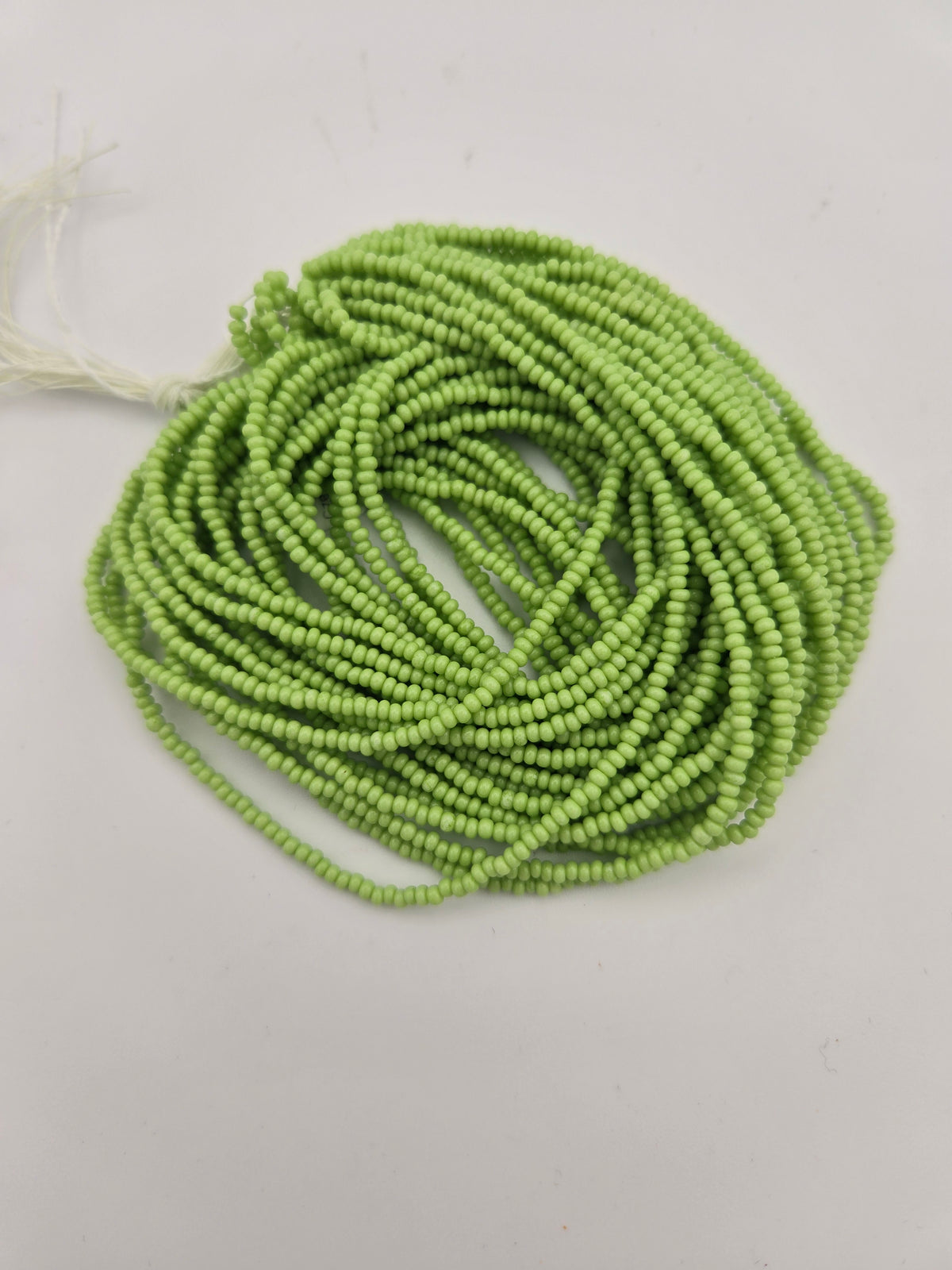 Czech Seed Bead 11/0 Green