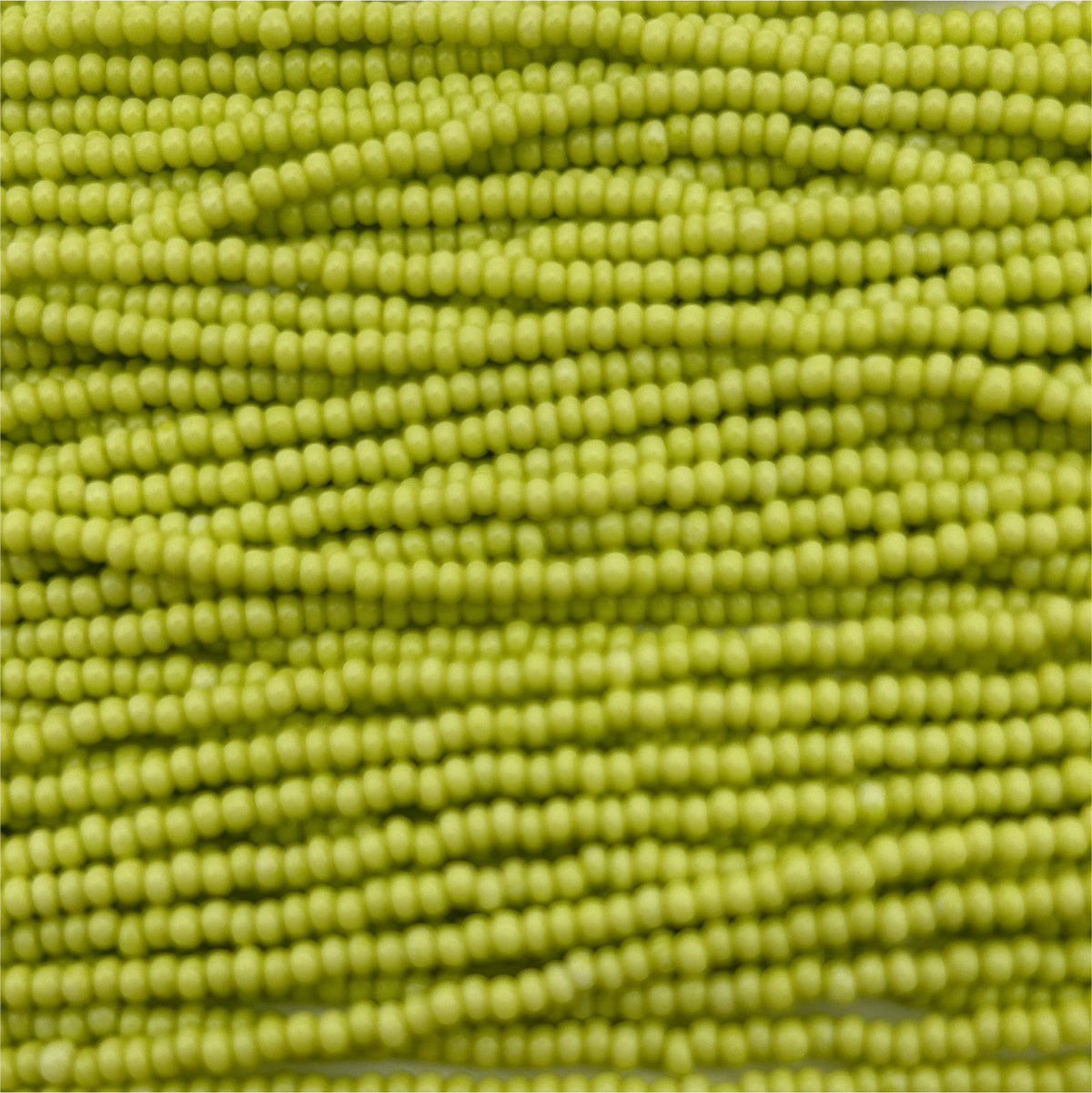 Czech Seed Bead 11/0 Light Green Solgel