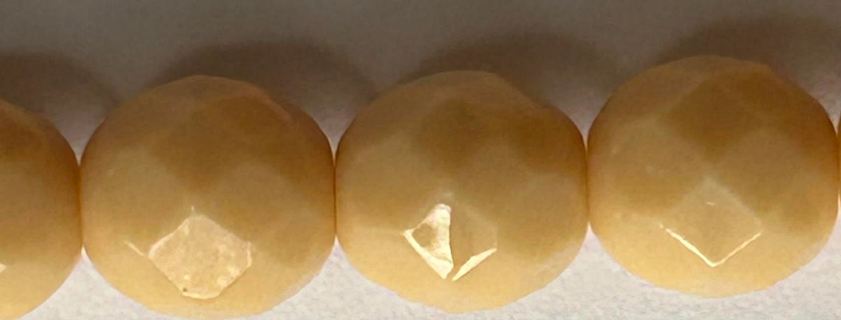 F.P. 8mm Op Beige Approx. 50 Pieces